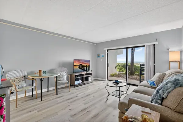 2700 OCEAN SHORE BLVD #114, Ormond Beach, FL 32176