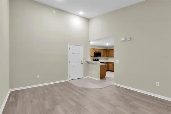 6111 MAGGIES CIR #110, Jacksonville, FL 32244