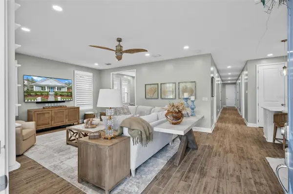 35 HIDDEN TREASURE DR, Palm Coast, FL 32137