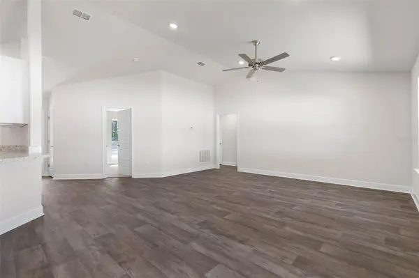 105 PALMWOOD DR, Palm Coast, FL 32164
