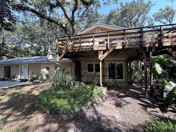 3 ELIZABETH DR E, Palm Coast, FL 32137