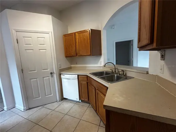 18 RED CLOVER LN, Palm Coast, FL 32164
