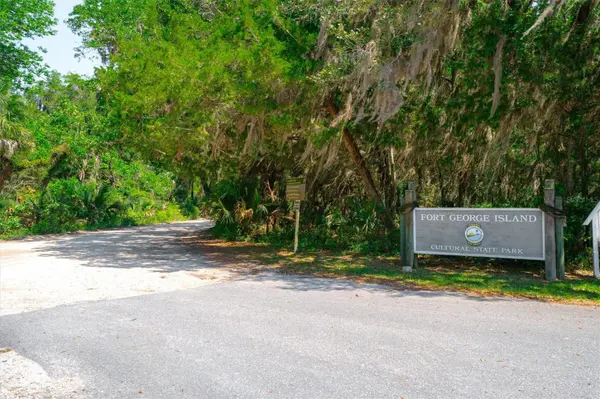 10474 SALT MARSH TRL, Jacksonville, FL 32226