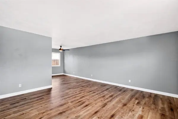 419 N PENINSULA DR, Daytona Beach, FL 32118