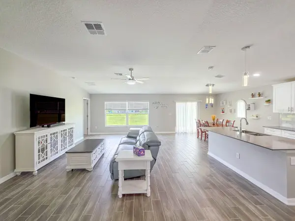 207 WINGED FOOT LN, Daytona Beach, FL 32124