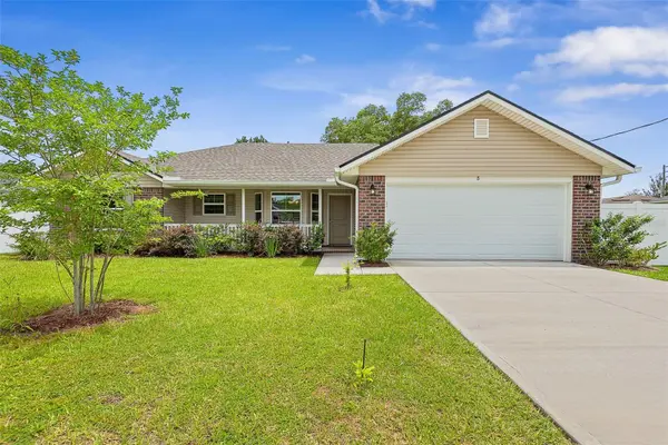 8 PERSIMMON DR, Palm Coast, FL 32164