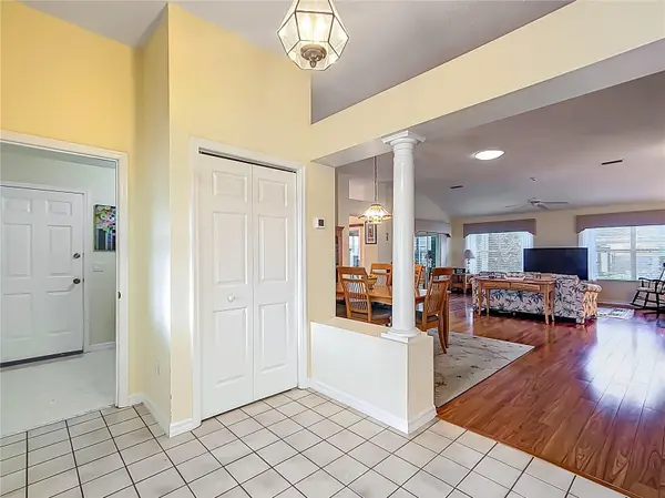 208 DESOTA CT, Lady Lake, FL 32159