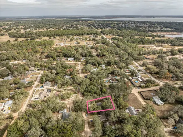 4438 CALAMONDIN ST, Lady Lake, FL 32159