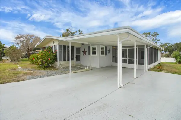 11 ORANGEWOOD DR, Fruitland Park, FL 34731