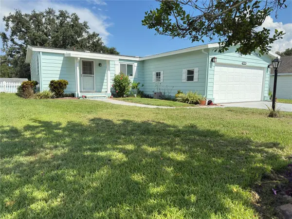25100 PINE HL, Leesburg, FL 34748