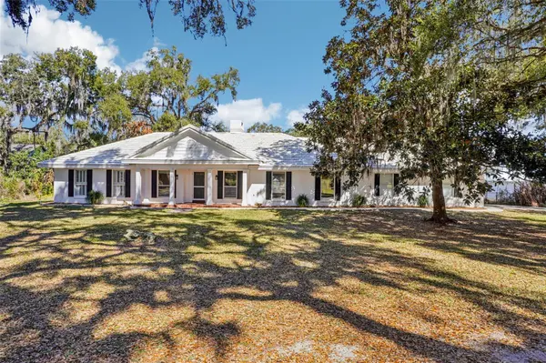 37048 COUNTY ROAD 452, Grand Island, FL 32735