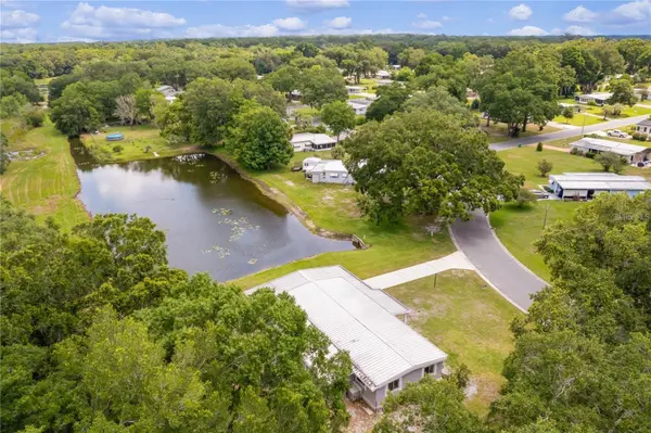 302 IVANHOE CIR, Lady Lake, FL 32159