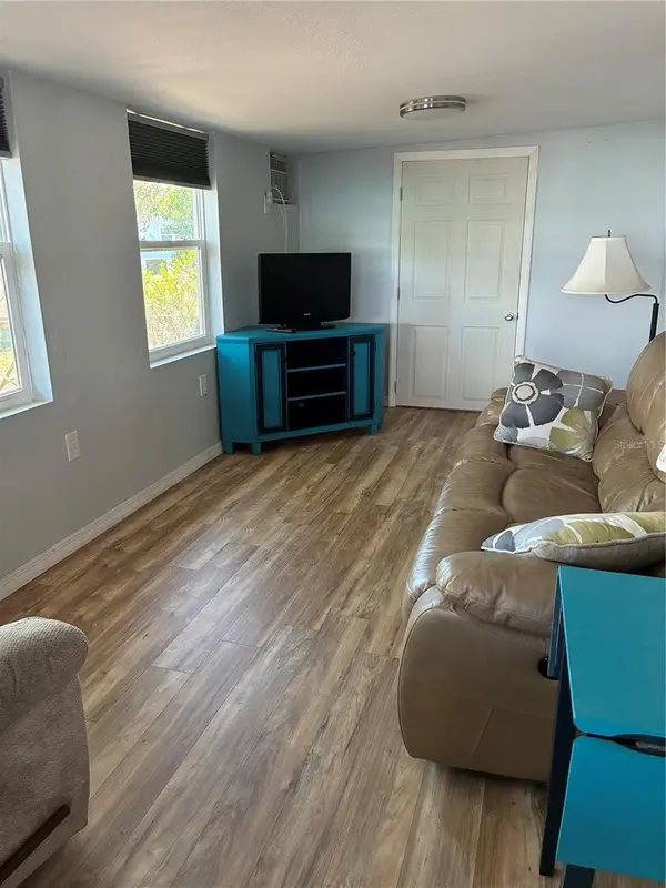 3896 PICCIOLA RD #213, Fruitland Park, FL 34731