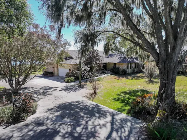 13 HERMOSA DR, Eustis, FL 32726