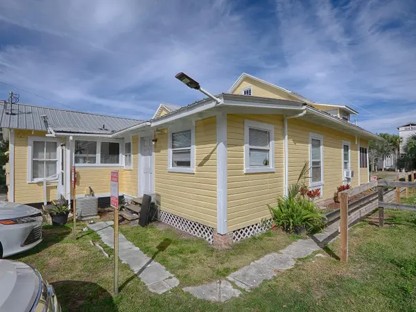 422 E CITRUS AVE, Eustis, FL 32726
