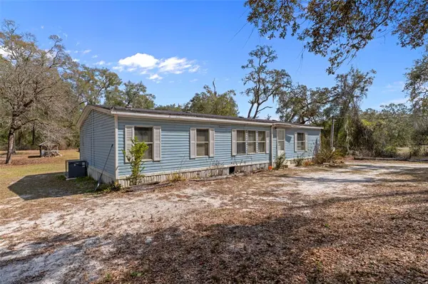 11881 SW 45TH ST, Webster, FL 33597