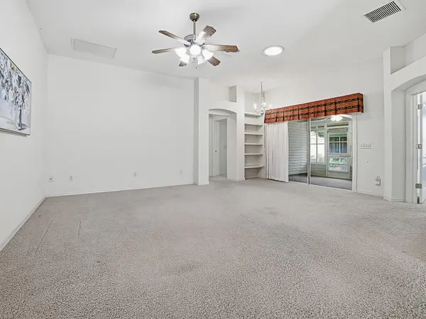 16865 SE 93RD CUTHBERT CIR, The Villages, FL 32162
