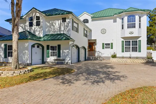 300 NW 12TH AVE, Crystal River, FL 34428