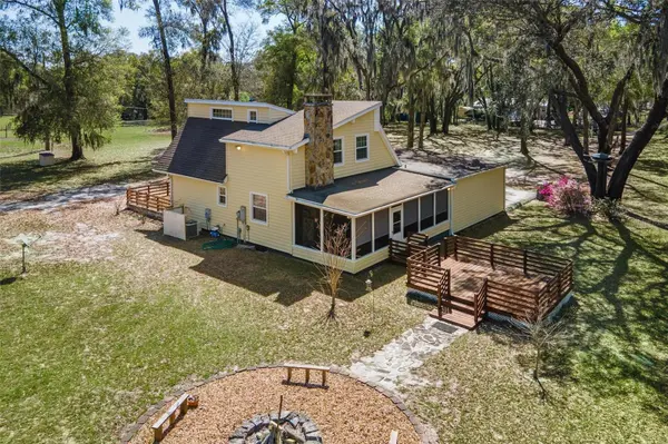 2917 LAKE GRIFFIN RD, Lady Lake, FL 32159