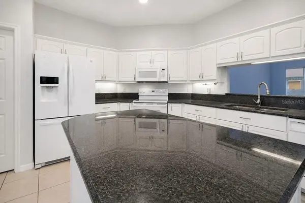 26903 HONEYMOON AVE, Leesburg, FL 34748