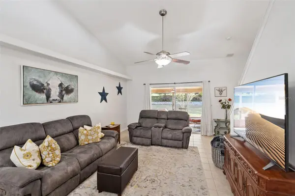 8856 COURTYARD LN, Groveland, FL 34736