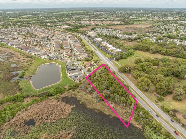 8769 E COUNTY ROAD 466, Lady Lake, FL 32162