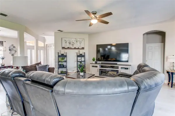 1551 AMARYLLIS CIR, Orlando, FL 32825