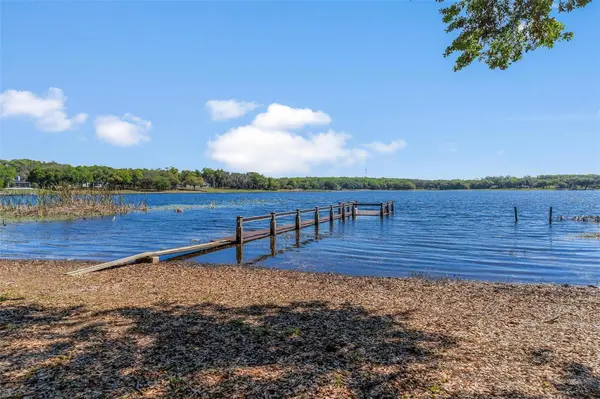 926 HAWK LNDG, Fruitland Park, FL 34731