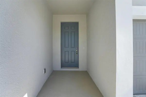 17527 VALLEYWOOD Pkwy, Land O Lakes, FL 34638