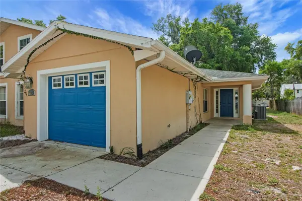 305 W FOUNTAIN ST, Fruitland Park, FL 34731