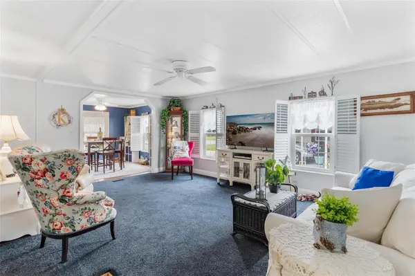 2470 KAREN DR, Mount Dora, FL 32757