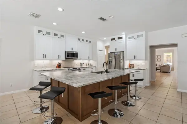 110 ORANGE COSMOS BLVD, Davenport, FL 33837