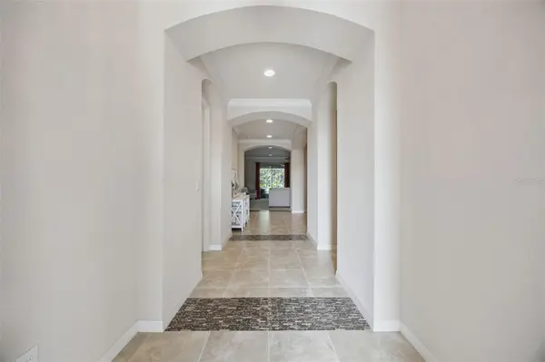 588 AUTUMN ASH DR, Clermont, FL 34715