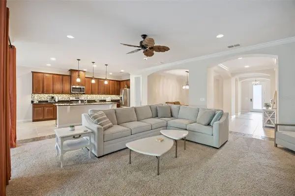 588 AUTUMN ASH DR, Clermont, FL 34715