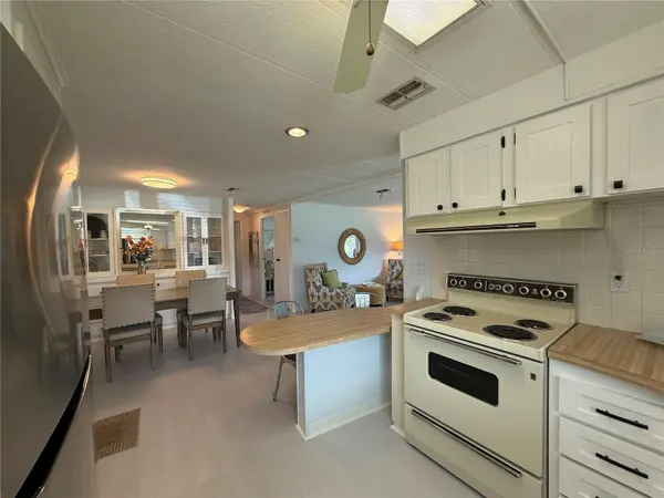 11 N BOBWHITE RD, Wildwood, FL 34785