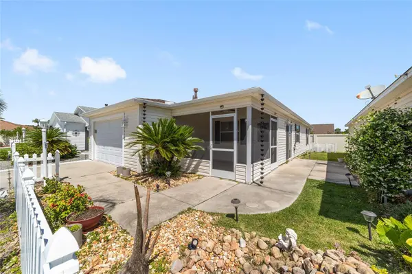 2403 BATON PL, The Villages, FL 32162