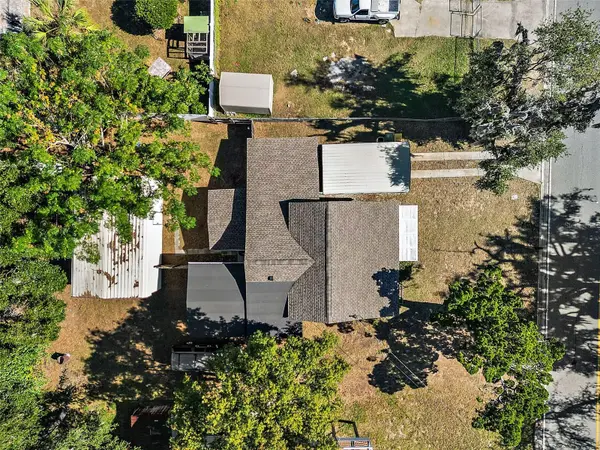 105 W STEVENS AVE, Eustis, FL 32726