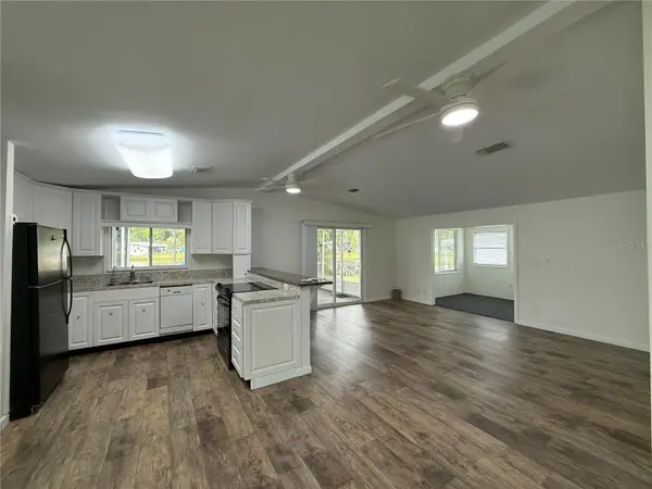 8 ROBIN RD, Wildwood, FL 34785