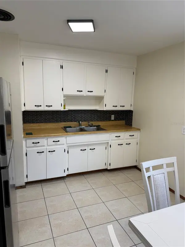 1247 LAKEVIEW DR, Clermont, FL 34711