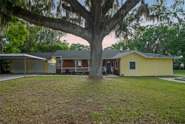 30437 ORANGE DR, Leesburg, FL 34748