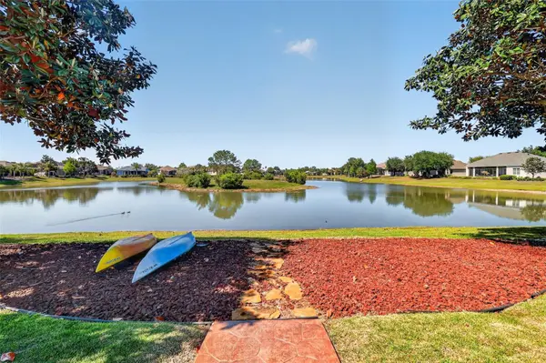 2359 WAKEFIELD WAY, Mount Dora, FL 32757