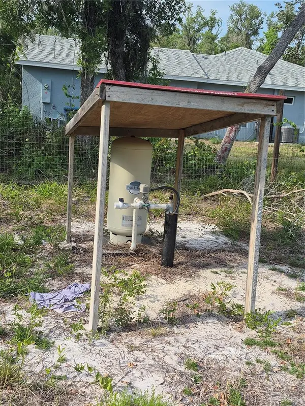 7490 SHASTA ST, Webster, FL 33597