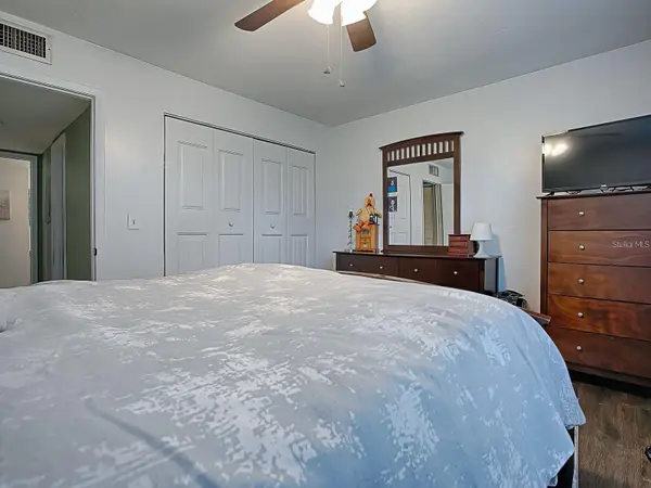 24104 SANDALWOOD DR #104, Wildwood, FL 34785