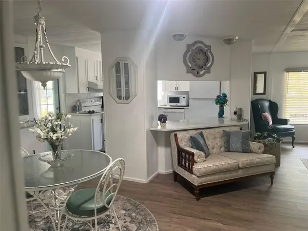 33 BOBCAT TRL, Wildwood, FL 34785