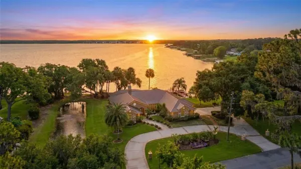 29650 SQUIRREL POINT RD, Tavares, FL 32778