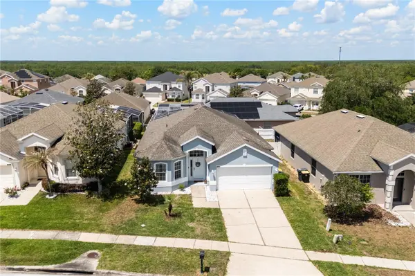 333 HIGHER COMBE DR, Davenport, FL 33897