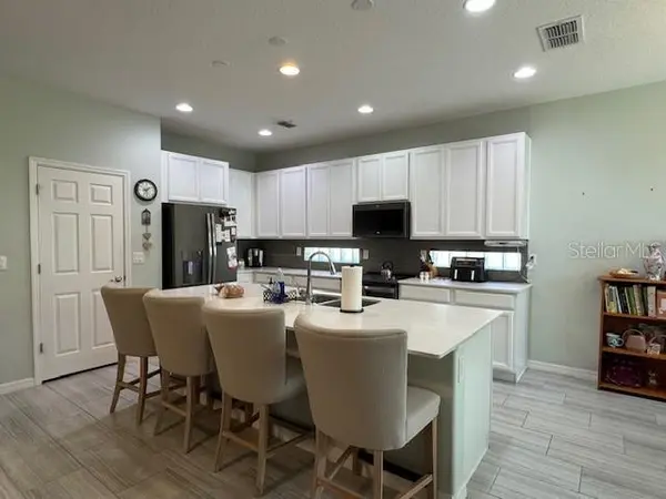 3200 WINGED FOOT RD, Mount Dora, FL 32757