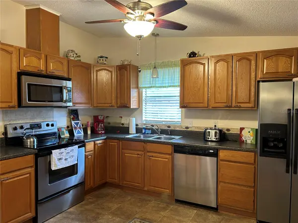 1709 E SCHWARTZ BLVD, Lady Lake, FL 32159