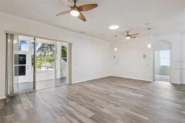 813 SUMMIT GREENS BLVD, Clermont, FL 34711