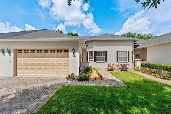 1016 GREEN GATE BLVD, Groveland, FL 34736